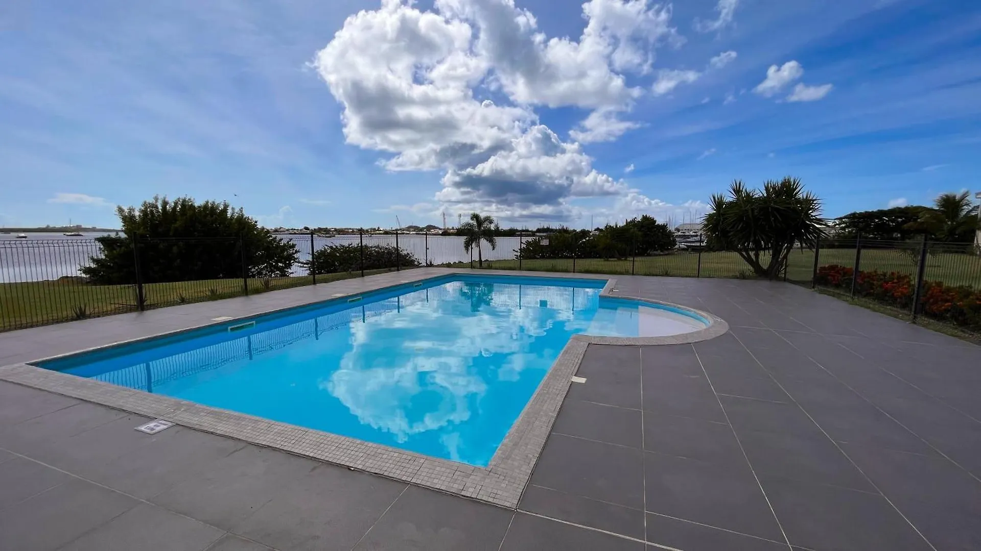 Le Baileys - Spacieux Appartement En Rez-De-Jardin Vue Lagon Marigot  0*, Marigot (Saint Martin) Sint Maarten